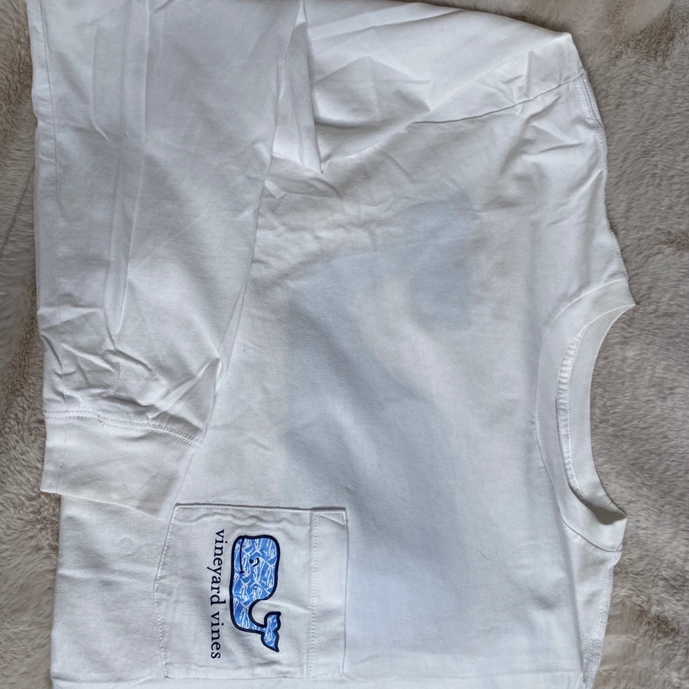 Vineyard Vines white long sleeve tee